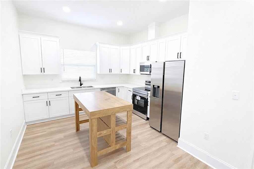 112 Concord St ##B - Photo 4 of 14