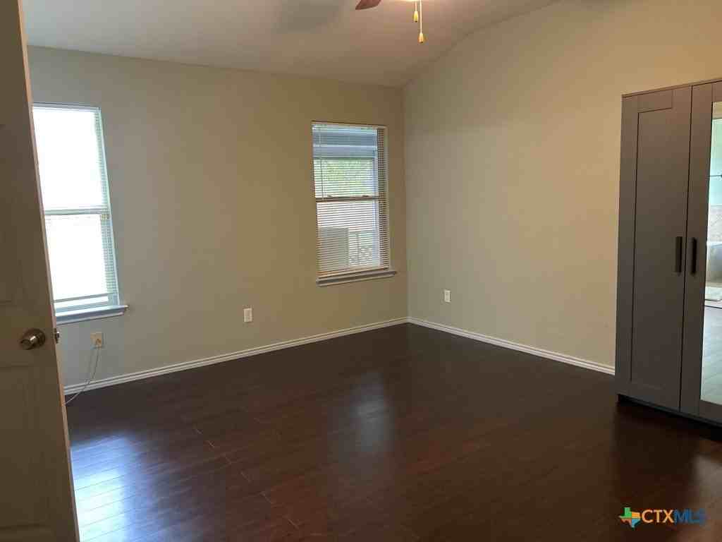 6405 Clear Brook Dr - Photo 4 of 9