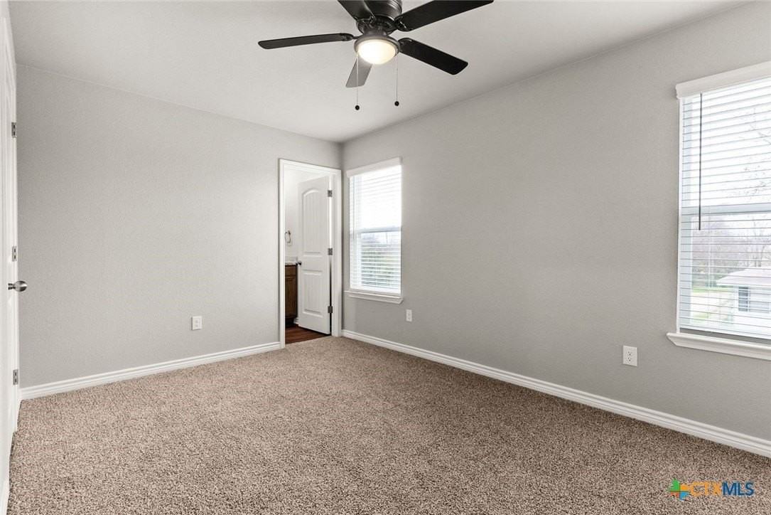 304 Blair St #B - Photo 6 of 11