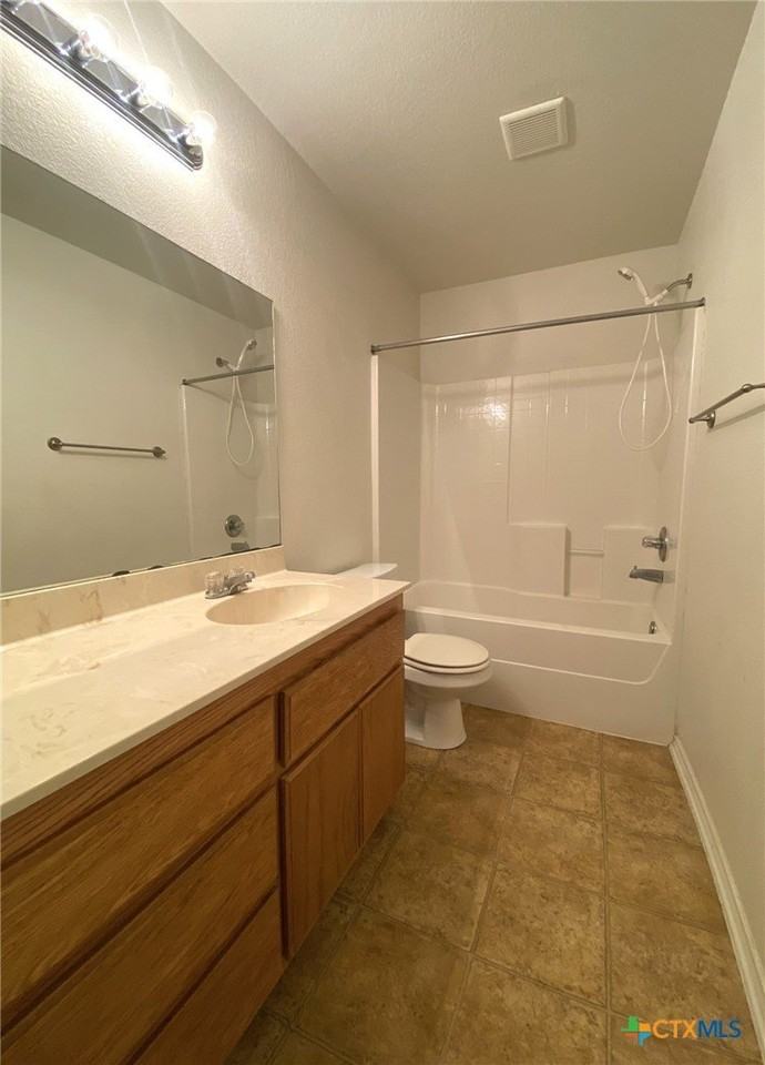 2910 Ashley Dr #2912 - Photo 5 of 11