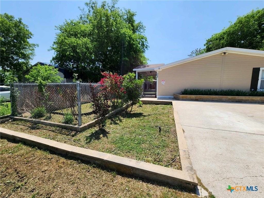 922 Ashwood St - Photo 3 of 38