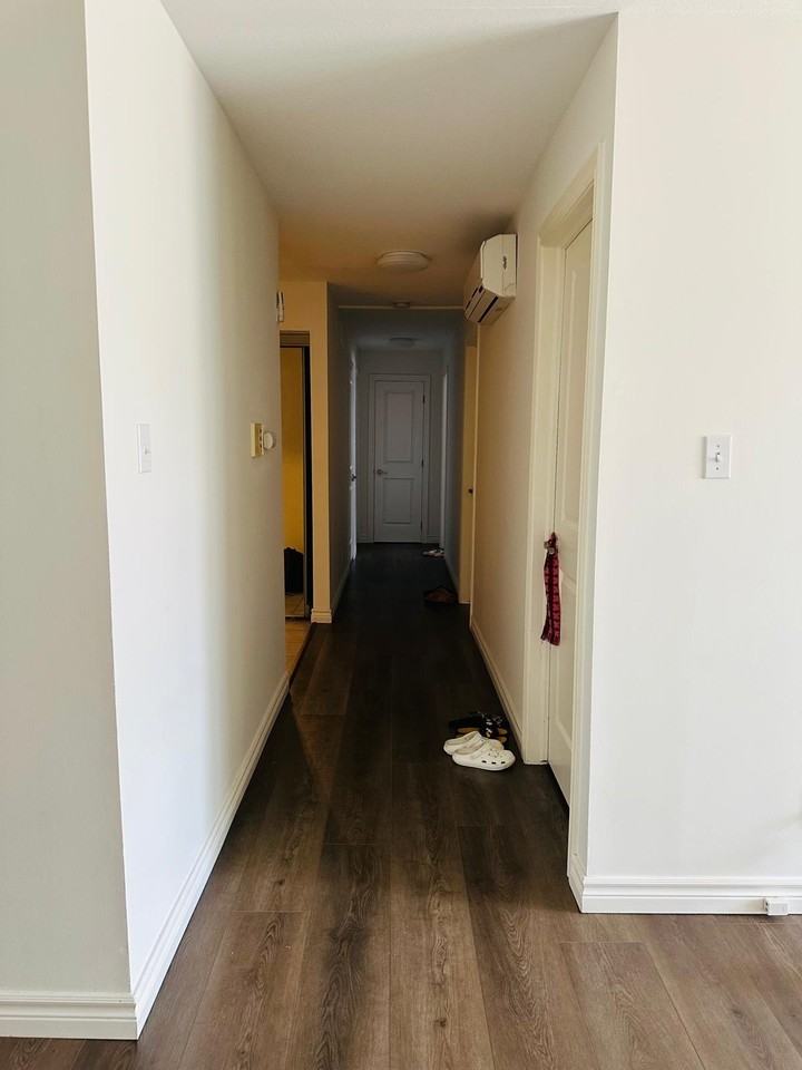733 Deveron Crescent #210 - Photo 4 of 10