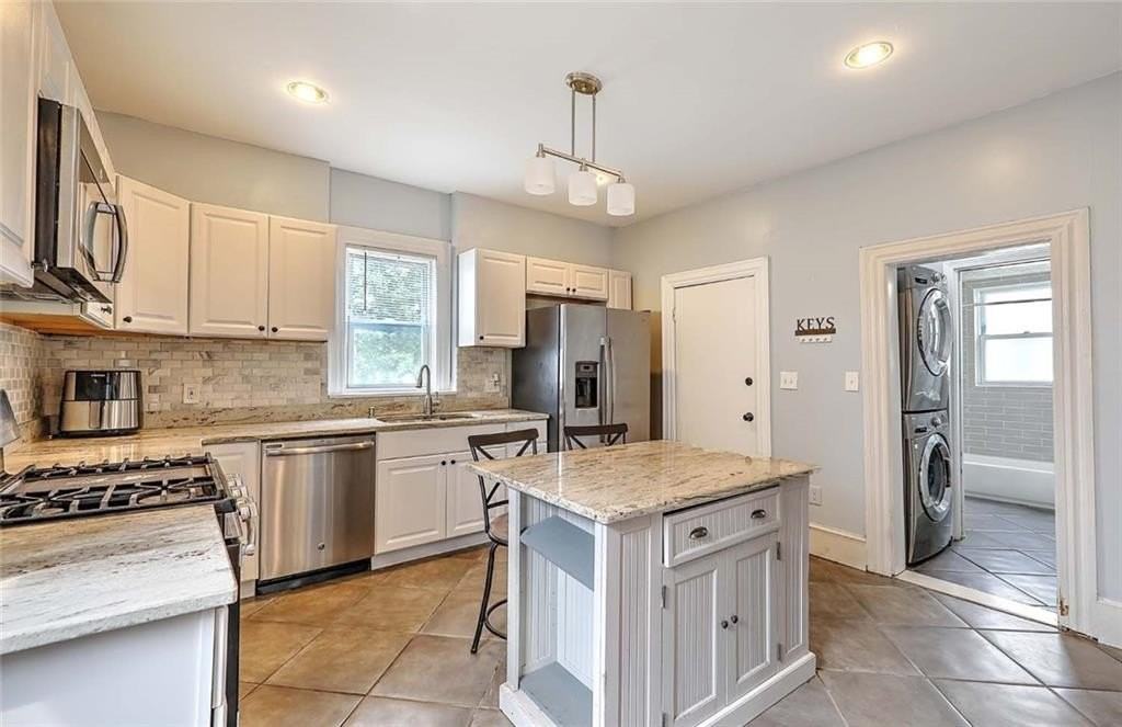 16 Duncan Ave #1 - Photo 2 of 29