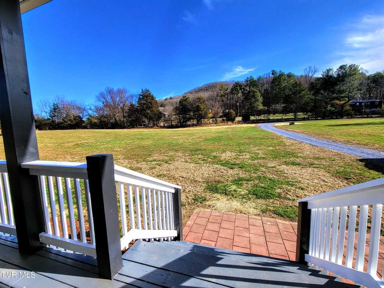 109 Carey Ln - Photo 5 of 22