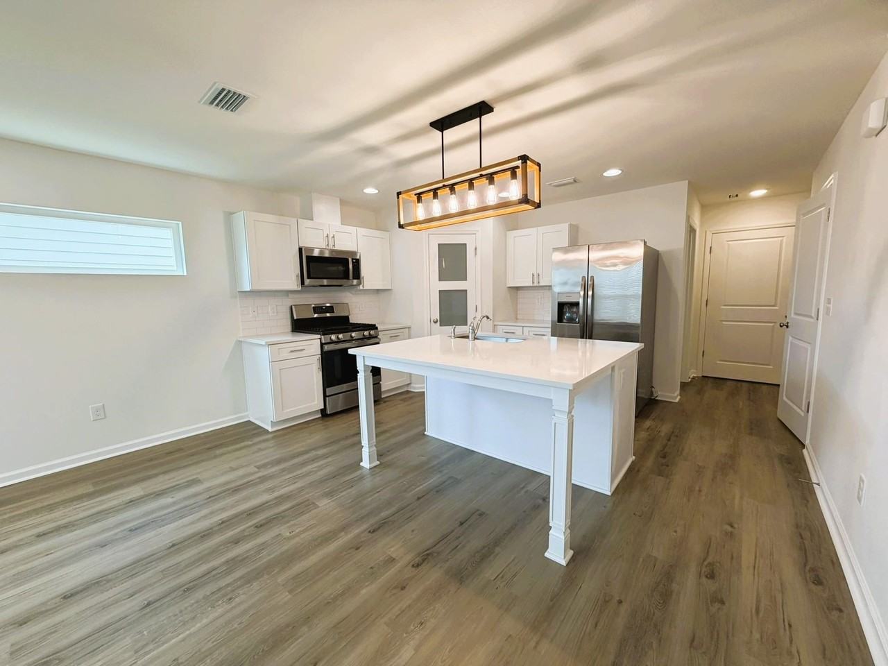 3734 Meadow Vista Ln - Photo 2 of 33