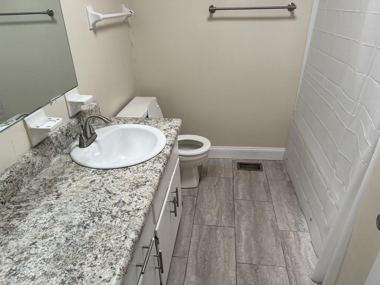 2622 Old Bainbridge Rd #D - Photo 6 of 15