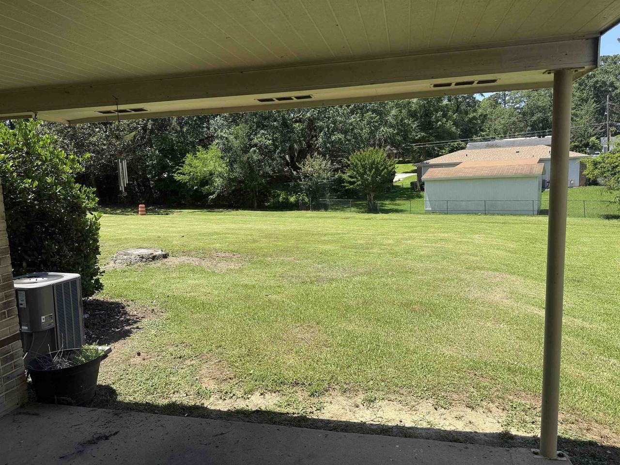 2622 Old Bainbridge Rd #D - Photo 7 of 15
