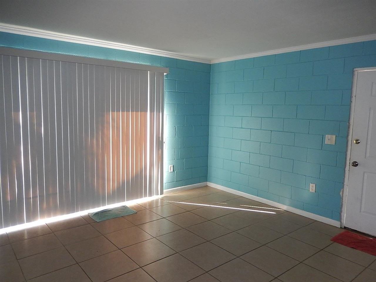 2241 W Pensacola St #48 - Photo 4 of 14