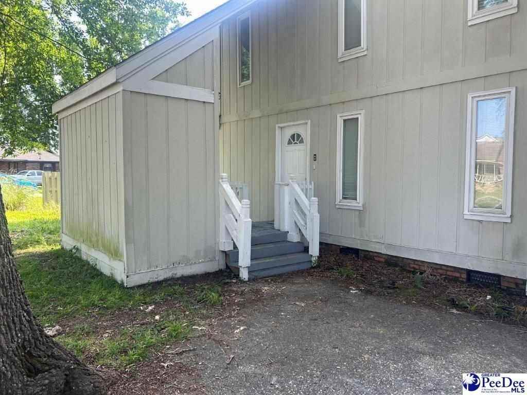 462 Bellingham Ct - Photo 2 of 12
