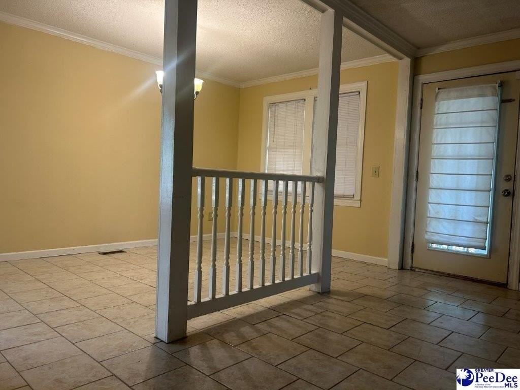 462 Bellingham Ct - Photo 5 of 12