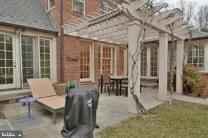 4007 49th St Nw - Photo 3 of 22
