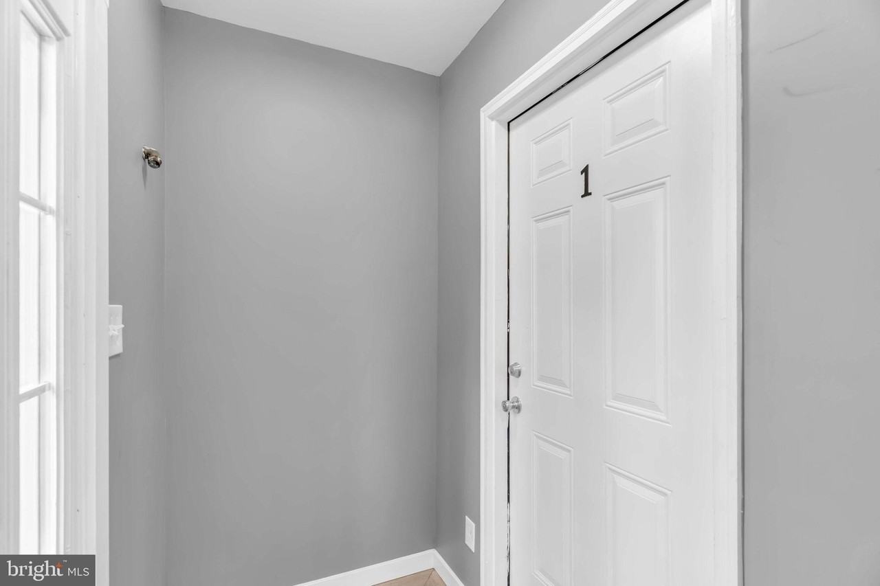 1505 W St Se #1 - Photo 2 of 22