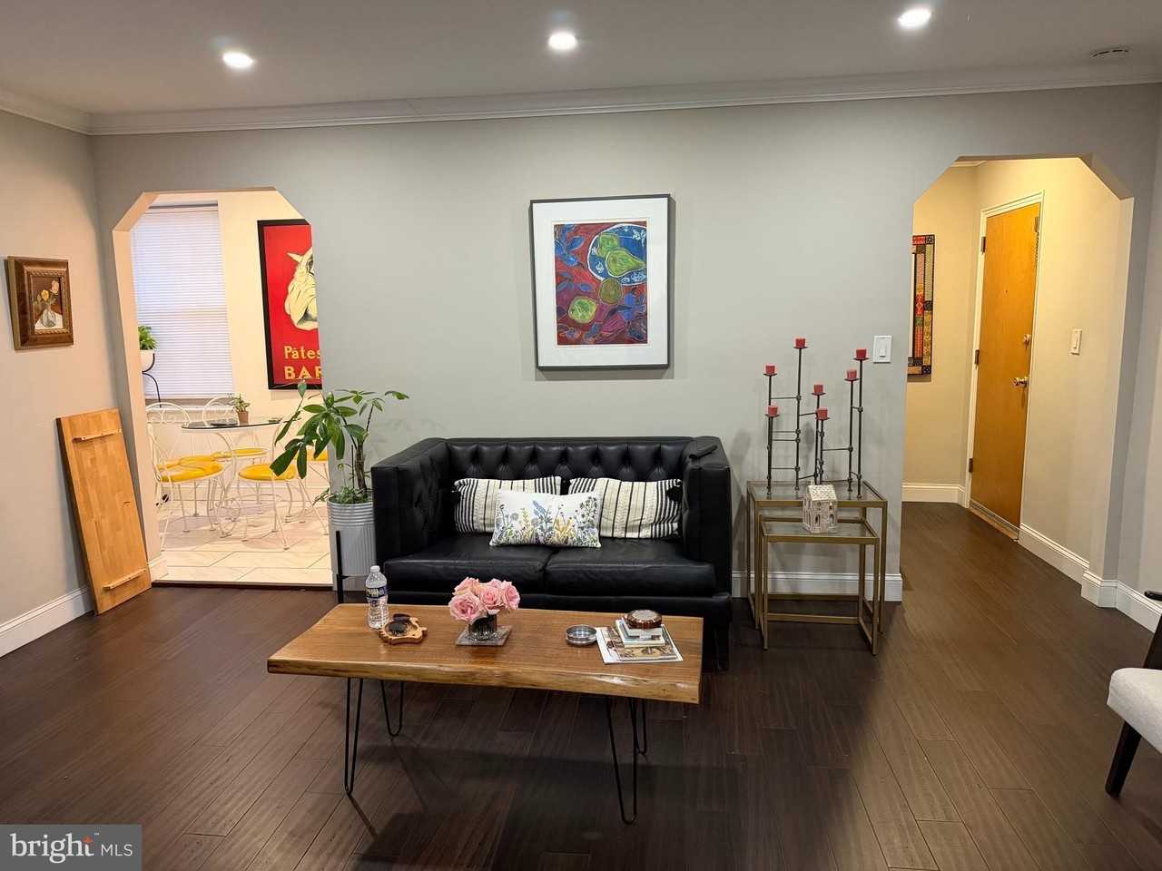 939 Longfellow St Nw #103
