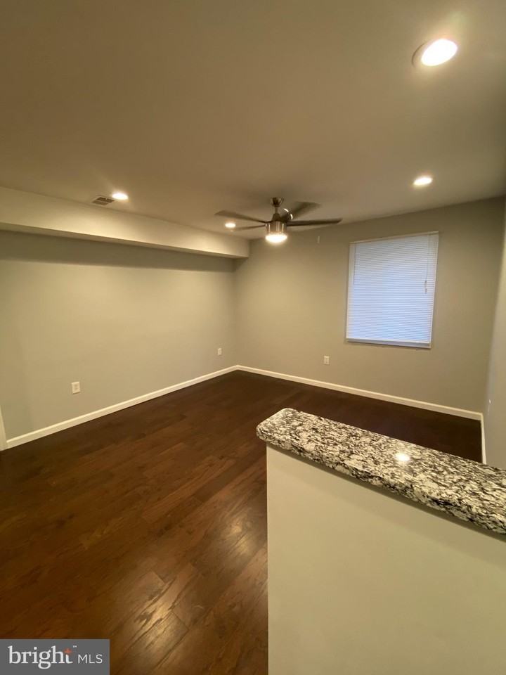 1216 Savannah Pl Se - Photo 7 of 17