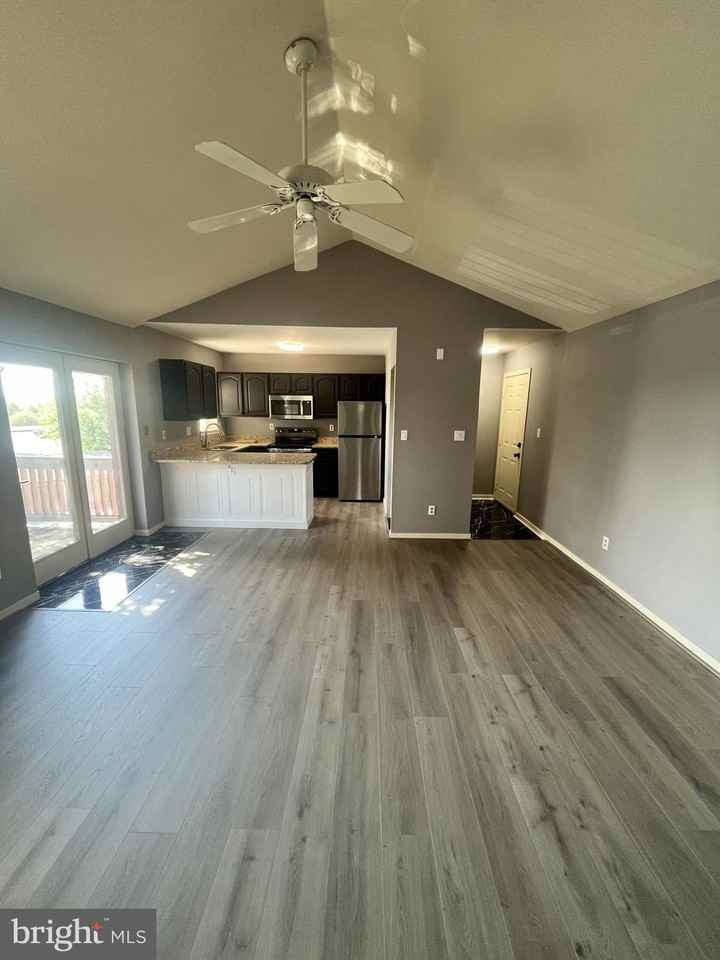 146 Paladin Dr #146 - Photo 2 of 12