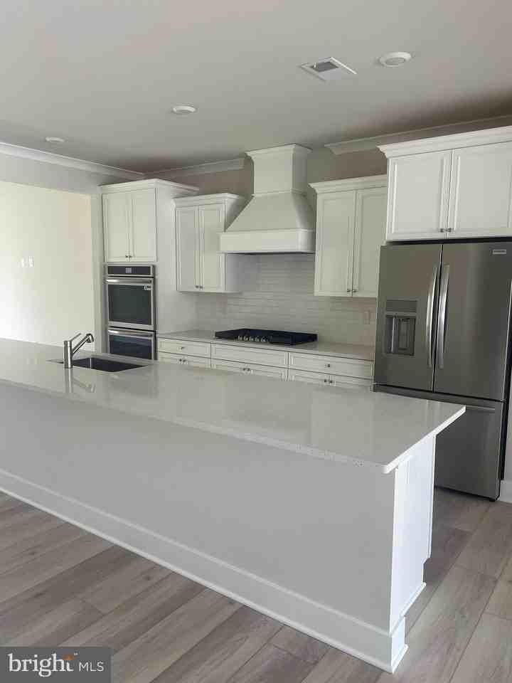 29292 Oxford Dr - Photo 5 of 9