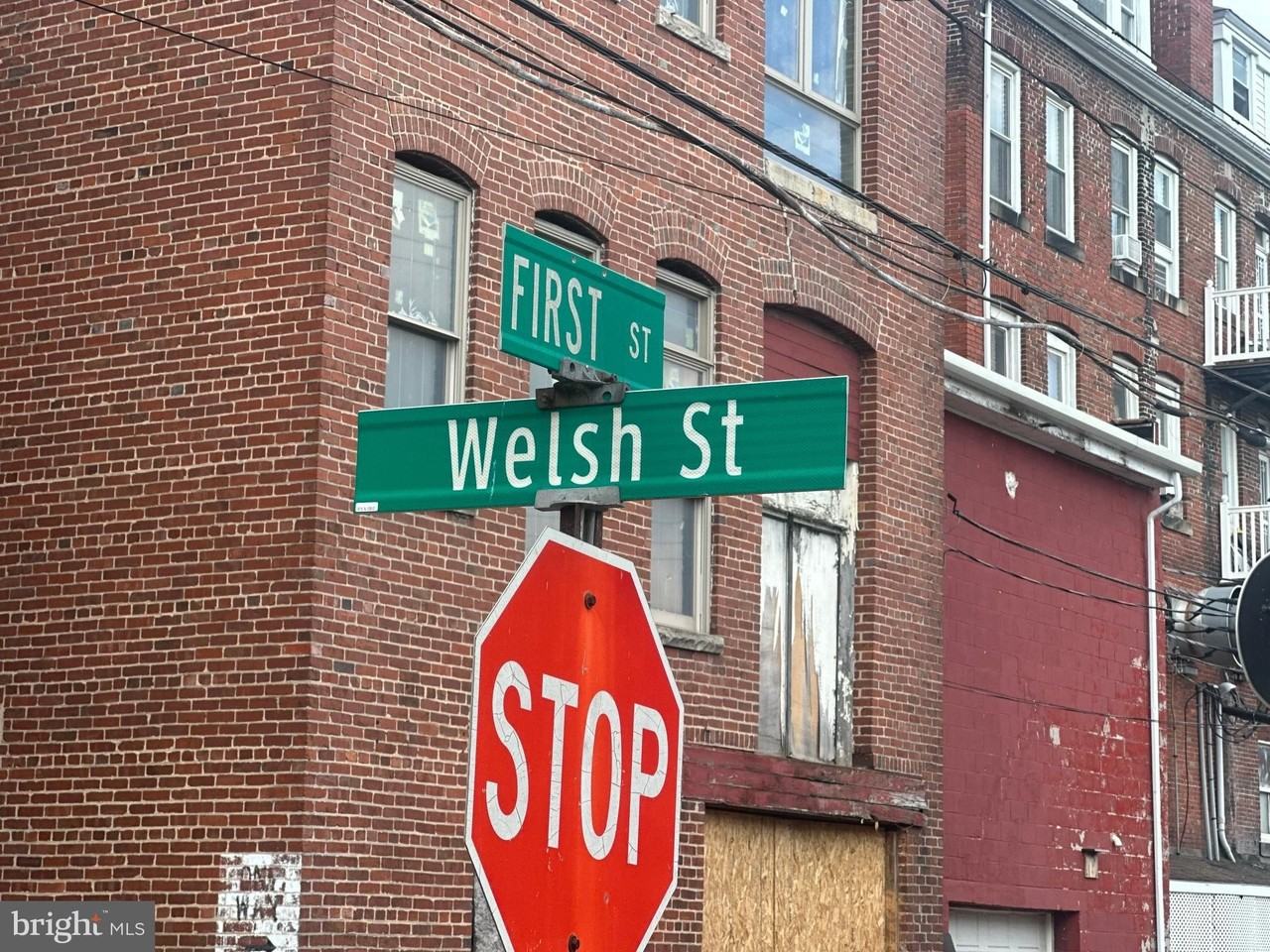13 - 15 WELSH Street #A - Photo 2 of 9