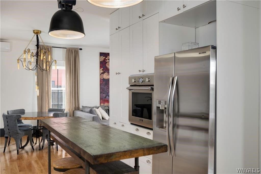 35 Olean St - Photo 7 of 14