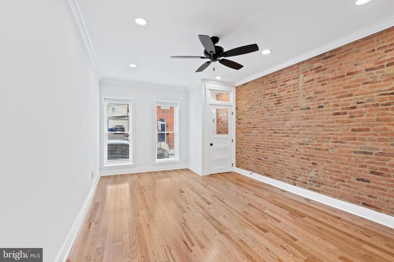1434 Marshall St - Photo 6 of 40