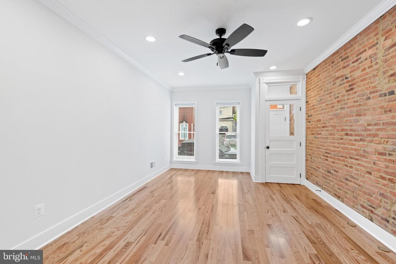 1434 Marshall St - Photo 7 of 40