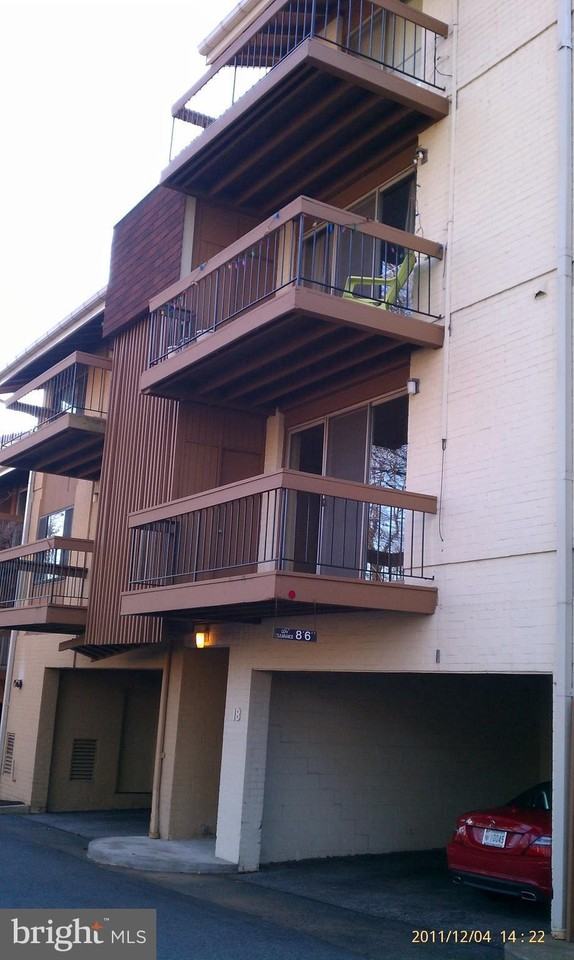 18 Cross Keys Rd #18C