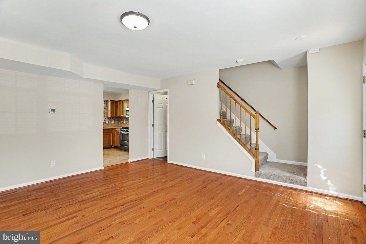 32 Tameron Pl - Photo 6 of 39