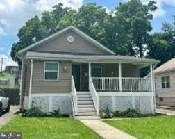 featured image of 237 3rd Ave