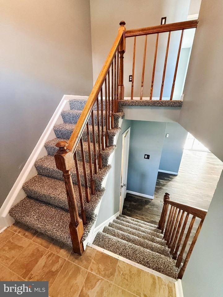 75 Grand Dr - Photo 7 of 13