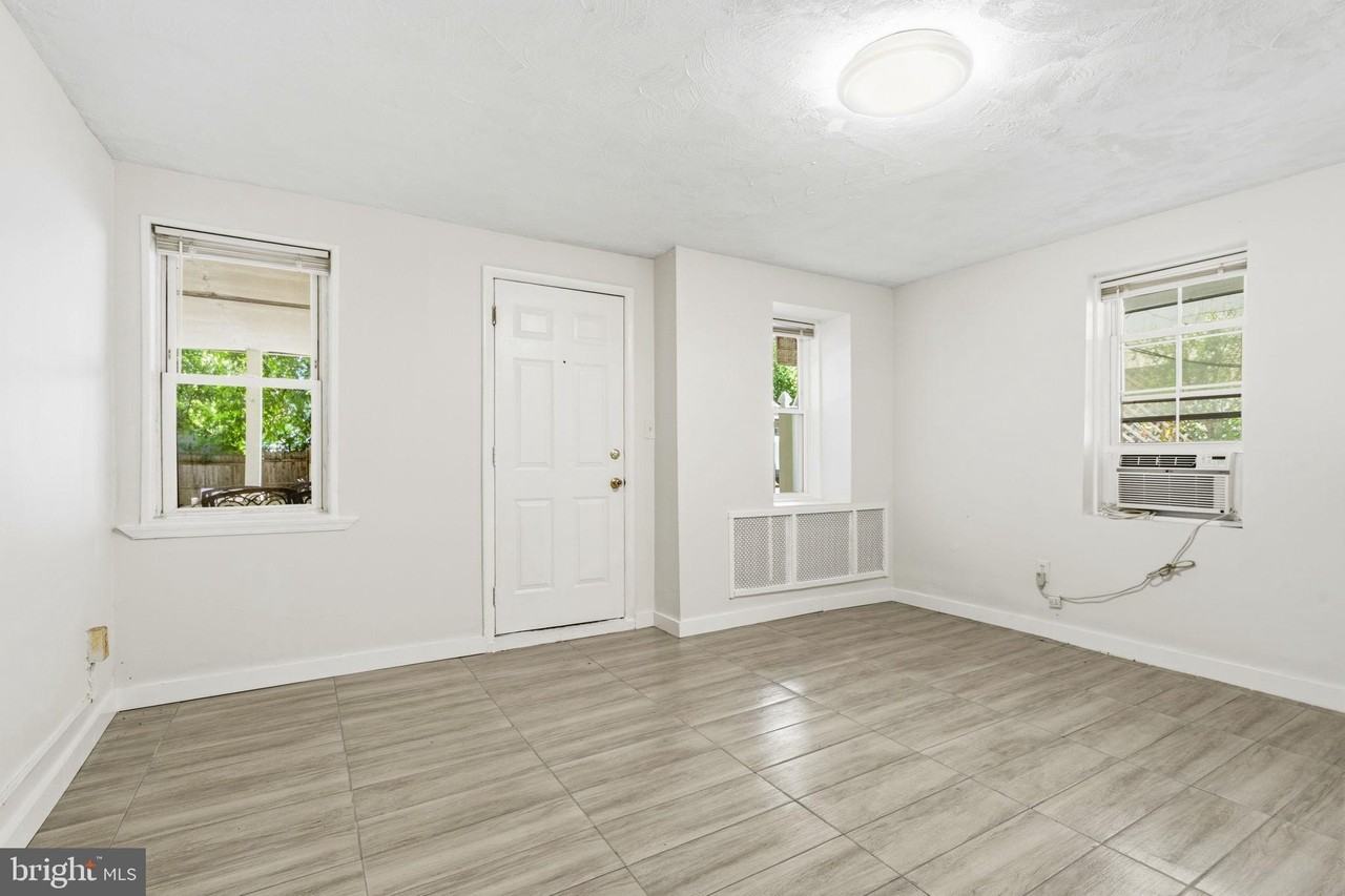 7126 Carroll Ave #4 - Photo 2 of 18