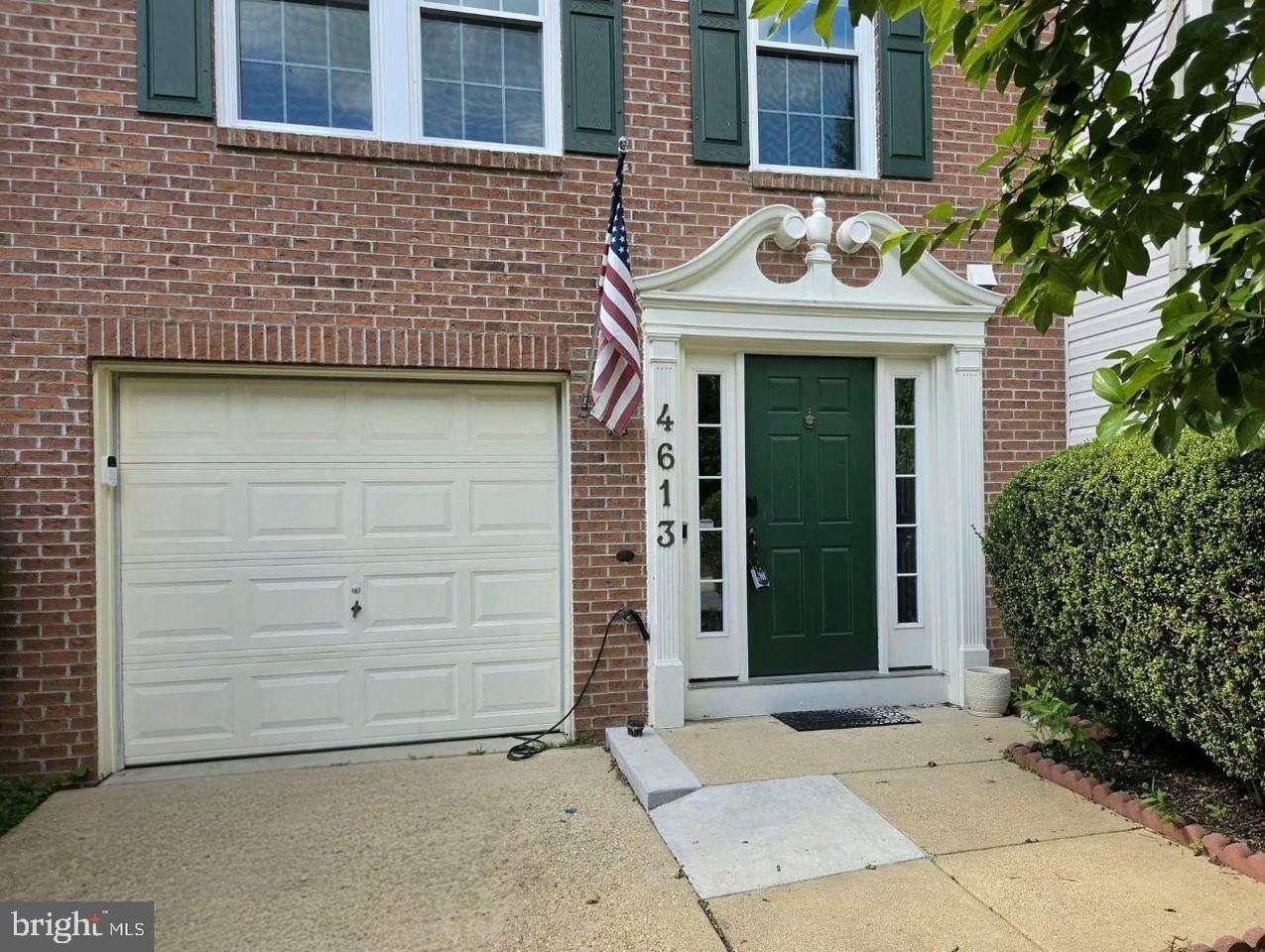 4613 Ripley Manor Ter - Photo 2 of 39