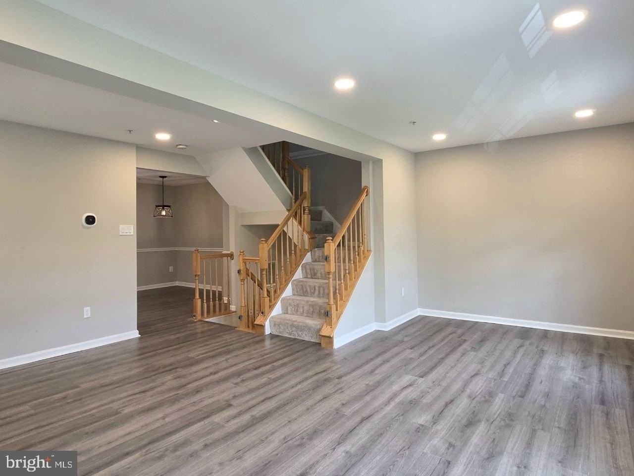 4613 Ripley Manor Ter - Photo 4 of 39