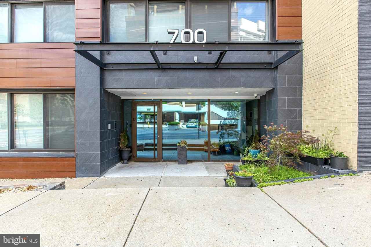 700 Roeder Rd #104
