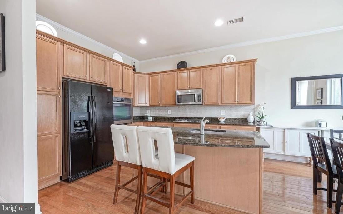 4204 Lexington Ct - Photo 7 of 46