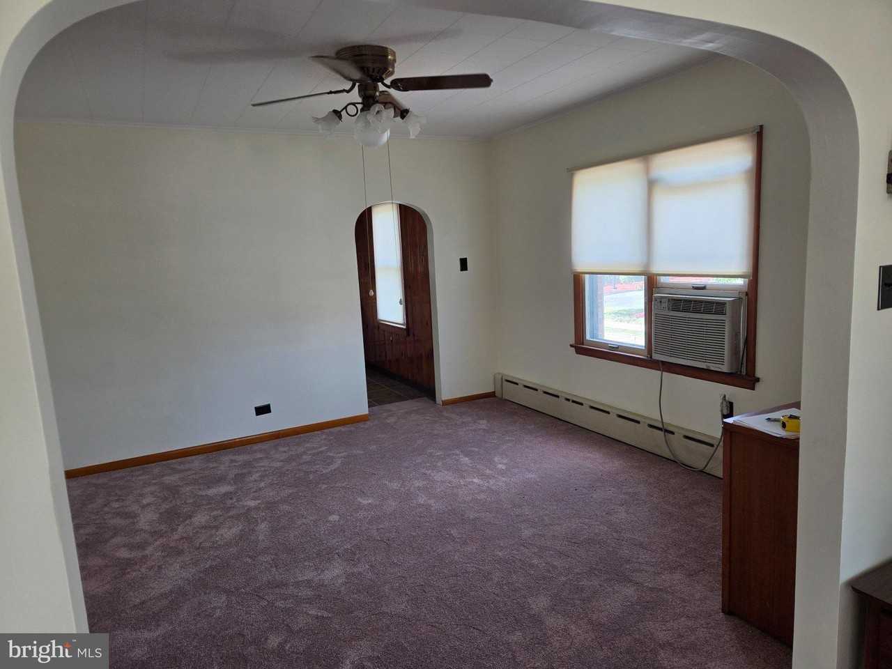 14 E Evesham Rd - Photo 3 of 13