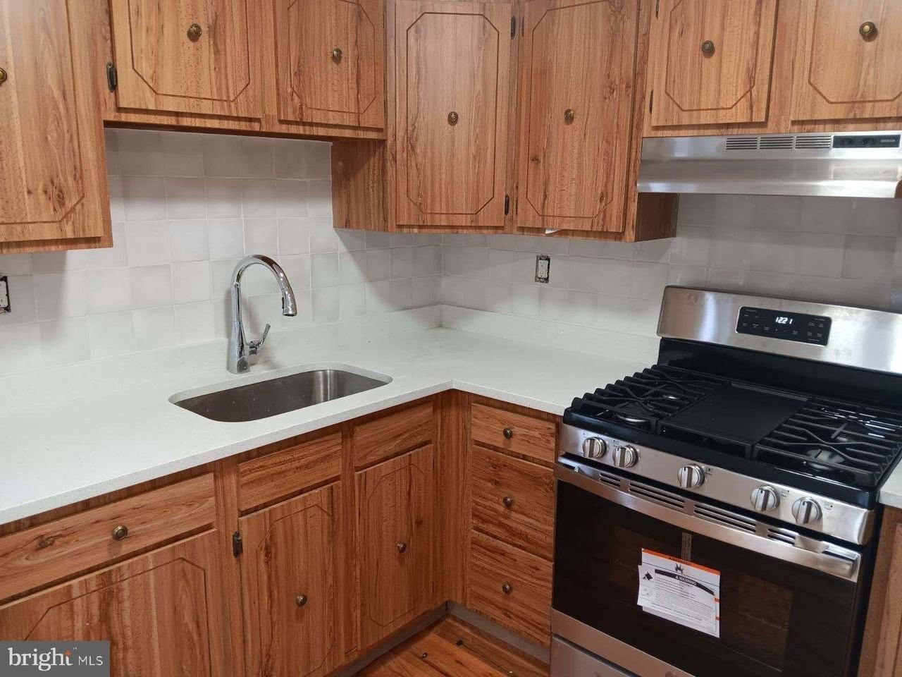 541 Haddon Ave #2ndFL - Photo 3 of 12