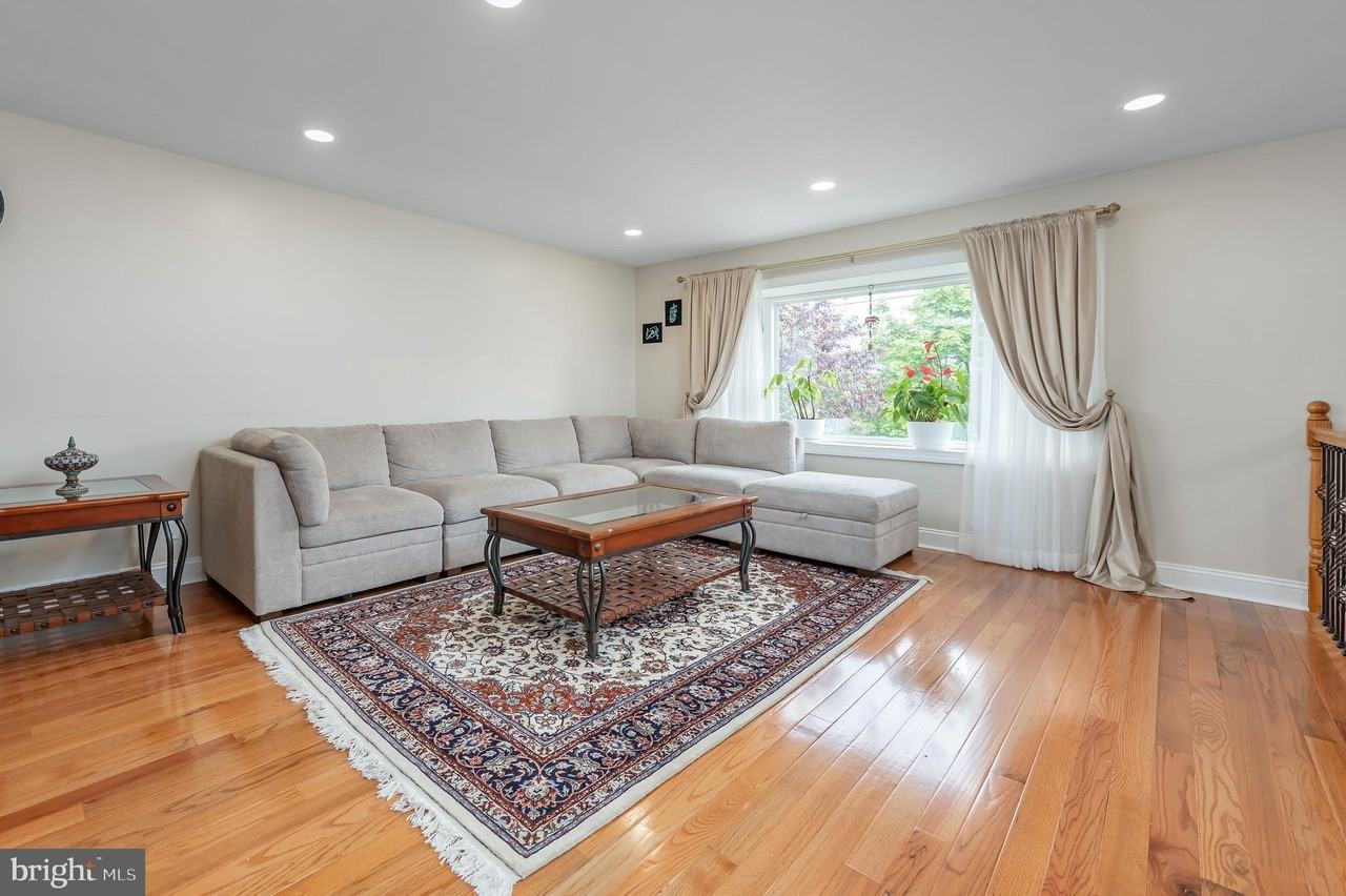 42 Regent Rd - Photo 3 of 35