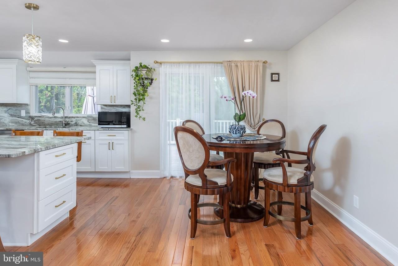 42 Regent Rd - Photo 5 of 35