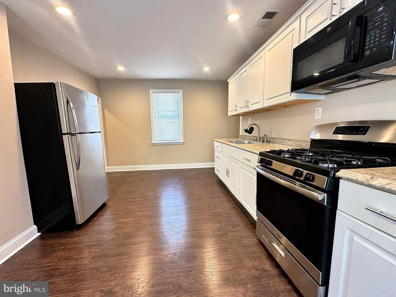 40 High St #2ndFL - Photo 2 of 15