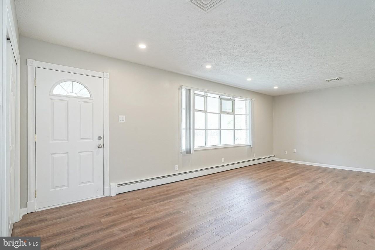 611 Fries Mill Rd #A - Photo 5 of 31