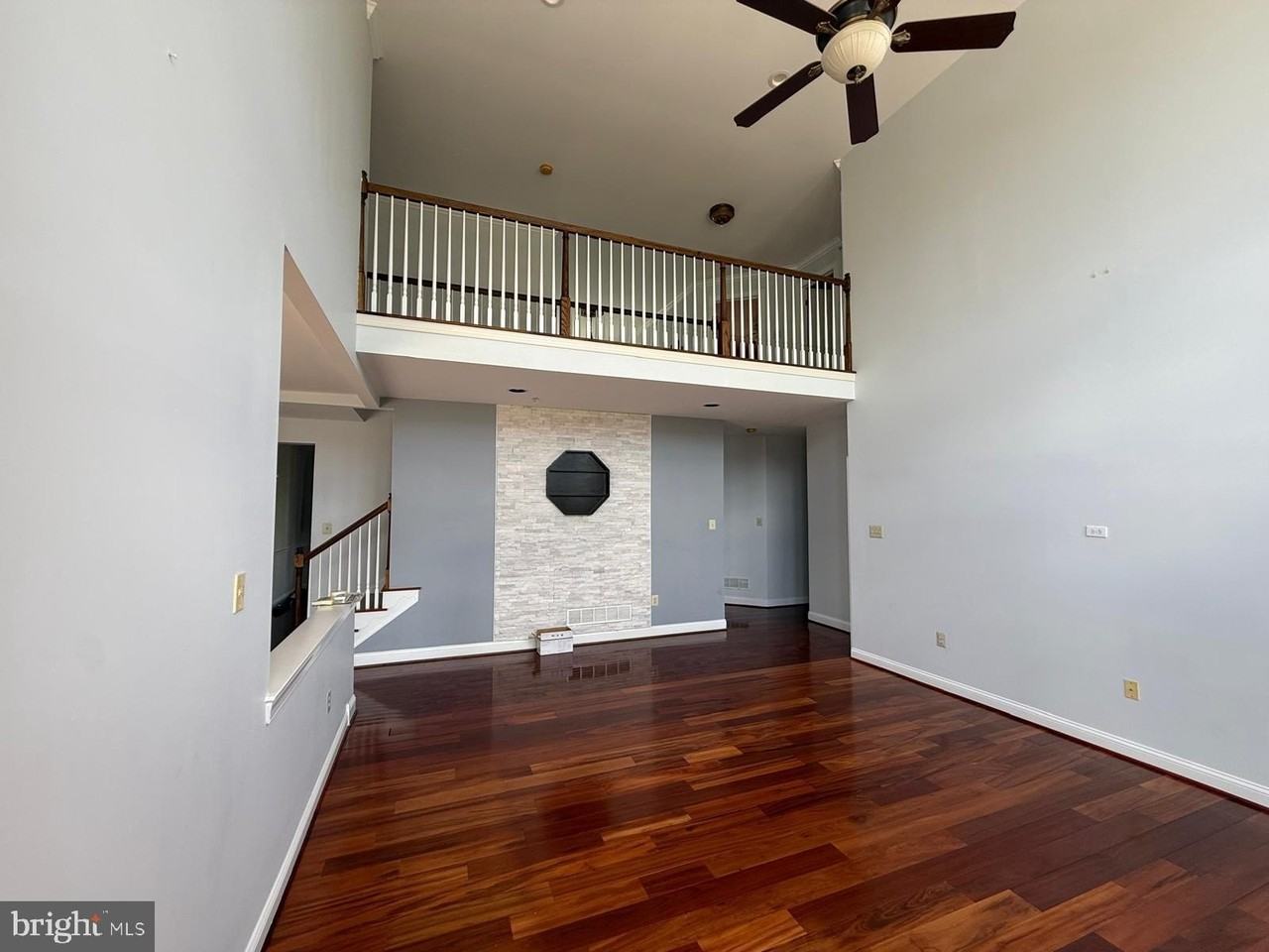 210 Cadwallader Dr - Photo 3 of 34