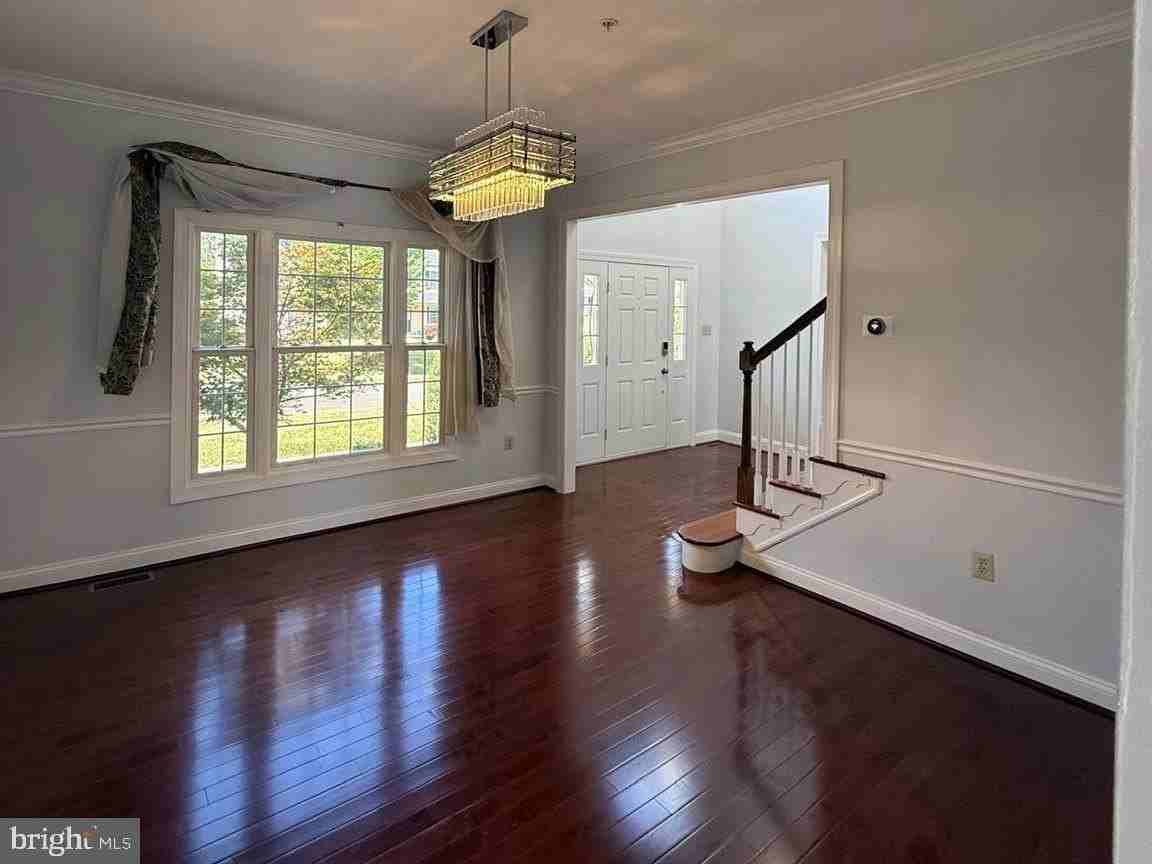 210 Cadwallader Dr - Photo 4 of 34
