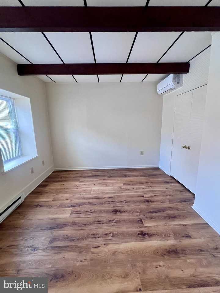 202 Buchanan St #7 - Photo 7 of 8