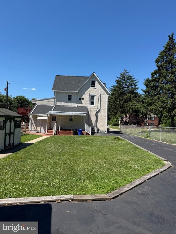 1629 Lincoln Ave #1 - Photo 2 of 29