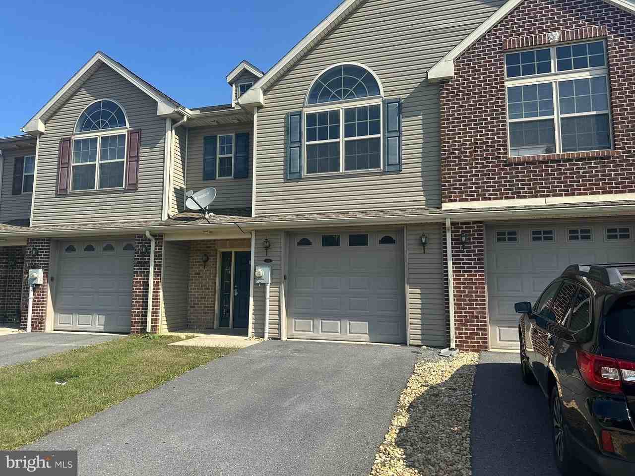 250 Merriweather Dr