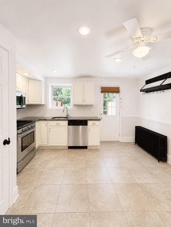 22 Balligomingo Rd - Photo 5 of 27