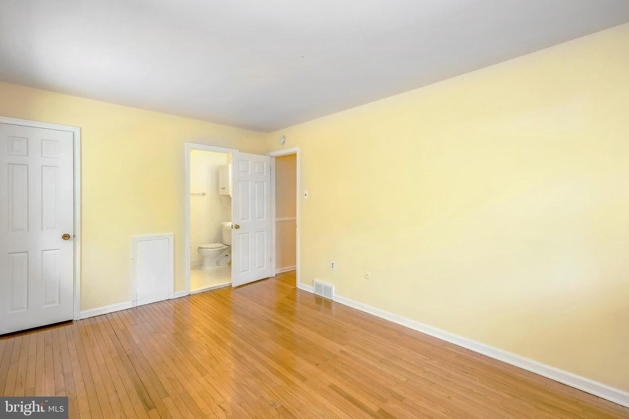 104 W Montgomery Ave #B - Photo 3 of 9