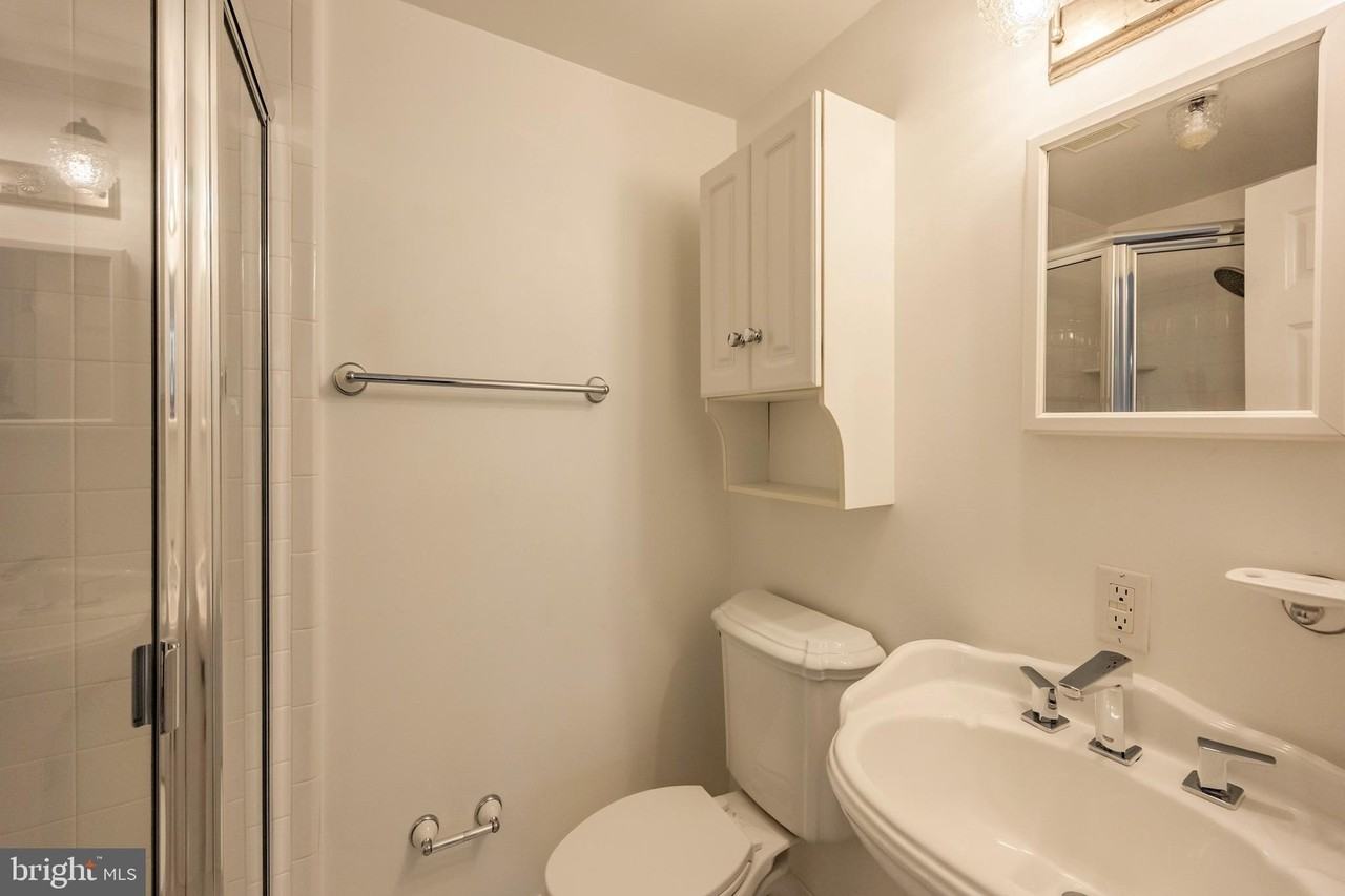 104 W Montgomery Ave #B - Photo 7 of 9
