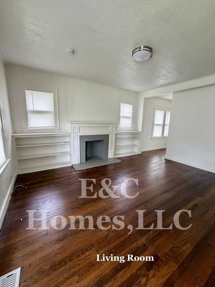 2805 Denver St #1 - Photo 2 of 17