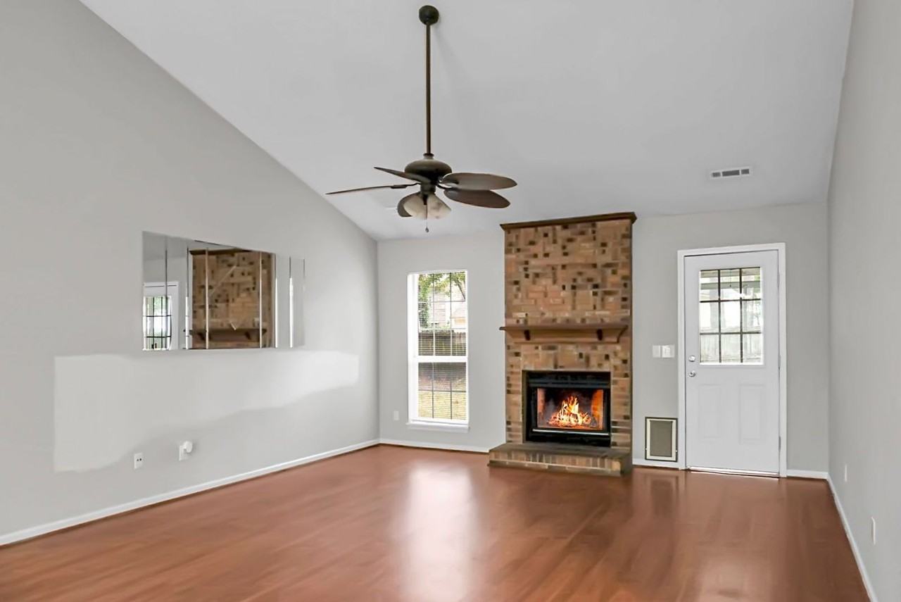 117 Saint Awdry St #1 - Photo 5 of 36