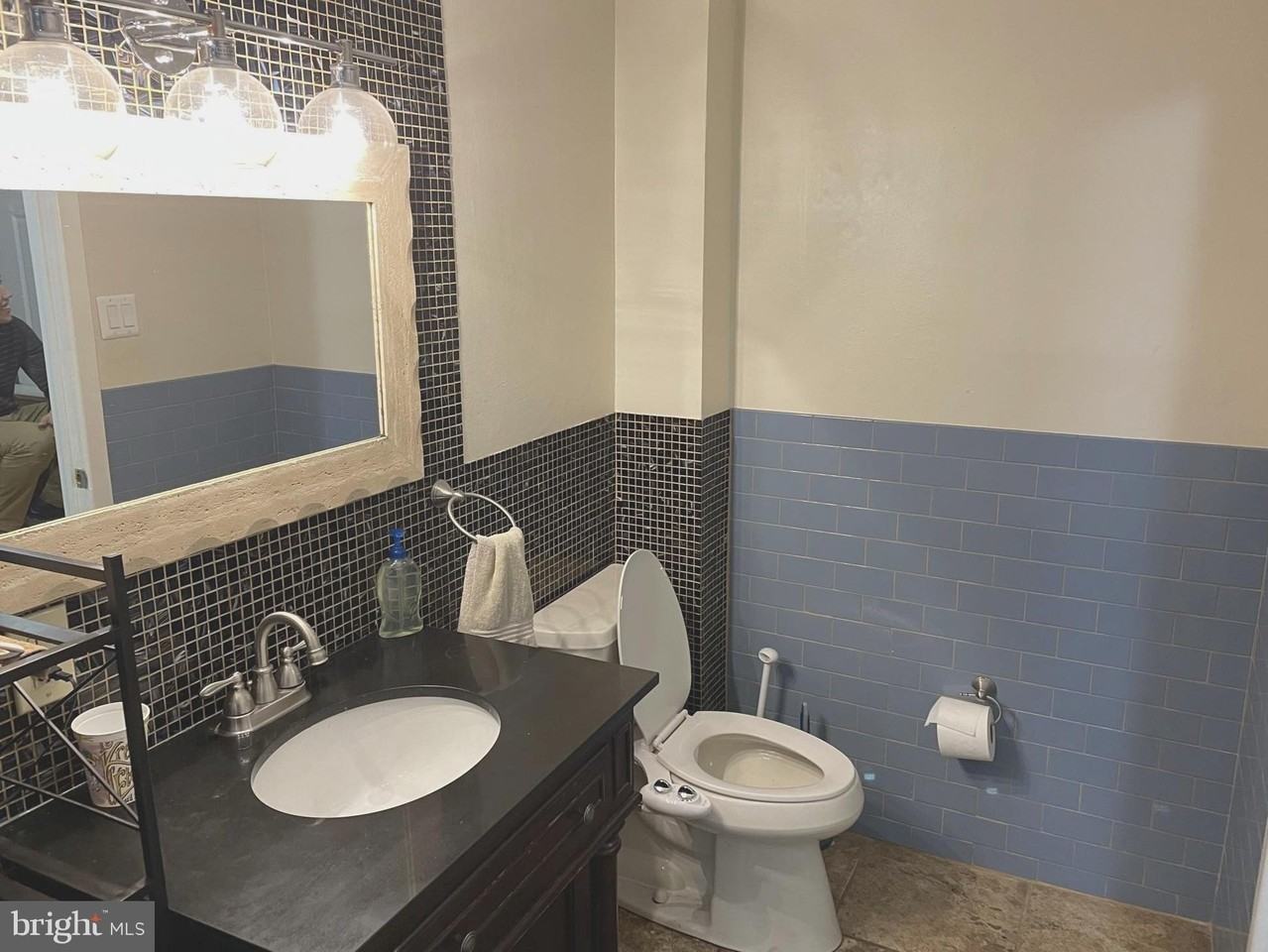 612 Rodman St - Photo 5 of 9